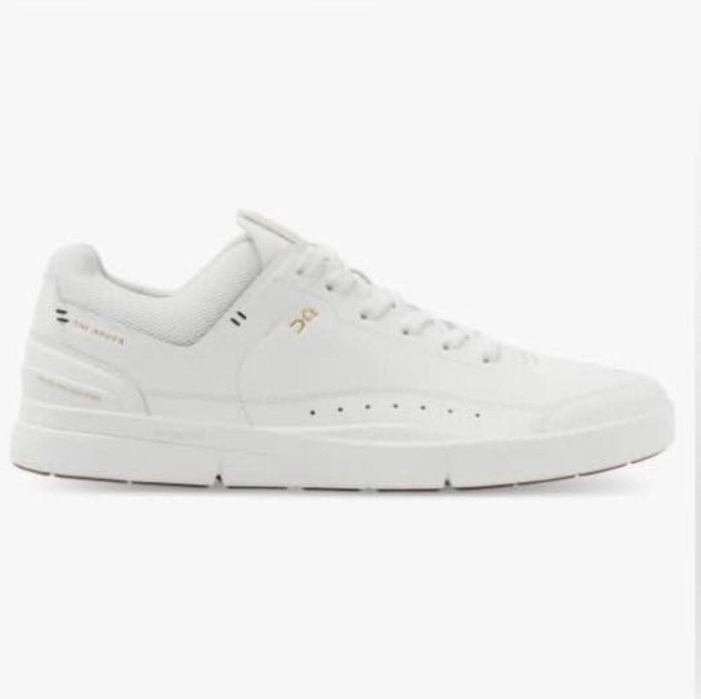 On The Roger Centre Court Sneakers